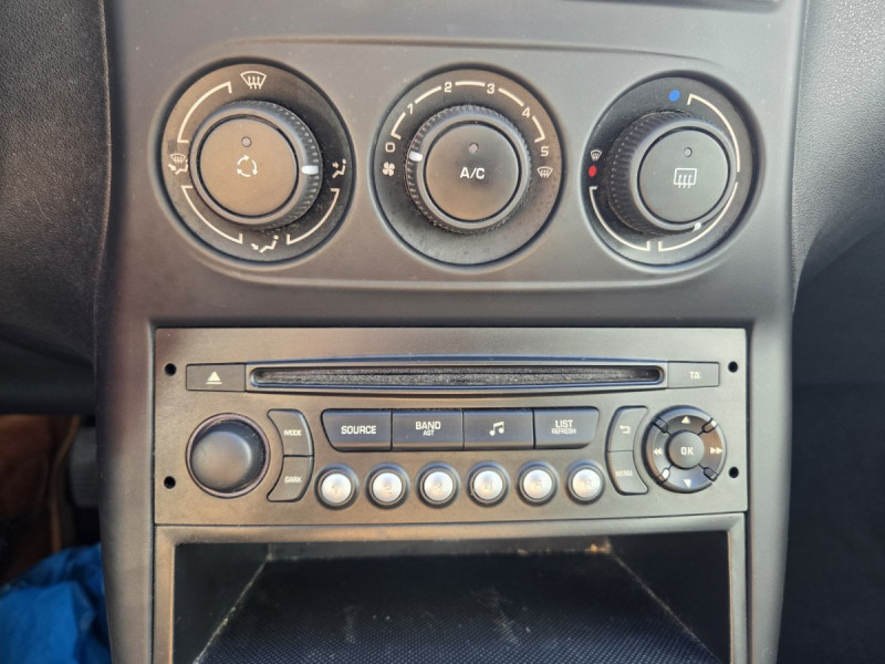 Photo 13 de l'offre de CITROEN C3 Picasso BlueHDi 100 BVM Feel Edition à 8990€ chez Carlyss automobiles Vitré