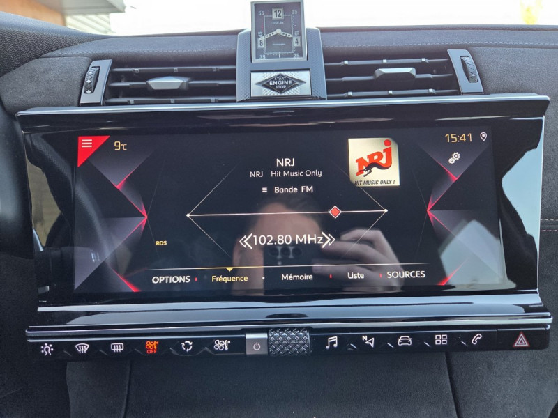 Photo 15 de l'offre de DS DS 7 Crossback BlueHDi 180 Automatique PERFORM Line à 23490€ chez Carlyss automobiles Vitré