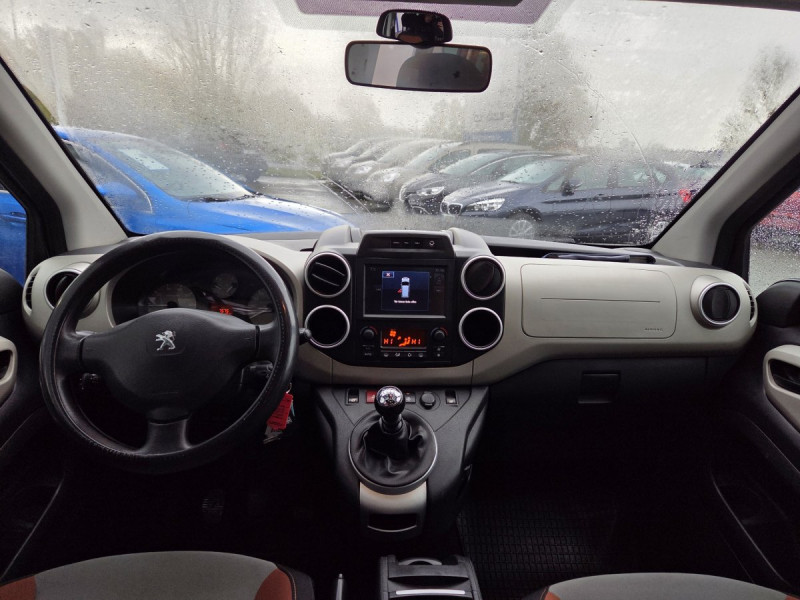 Photo 6 de l'offre de Peugeot Partner Tepee (2) 1.6 BlueHDi 120 S&S Outdoor à 12790€ chez Carlyss automobiles Vitré