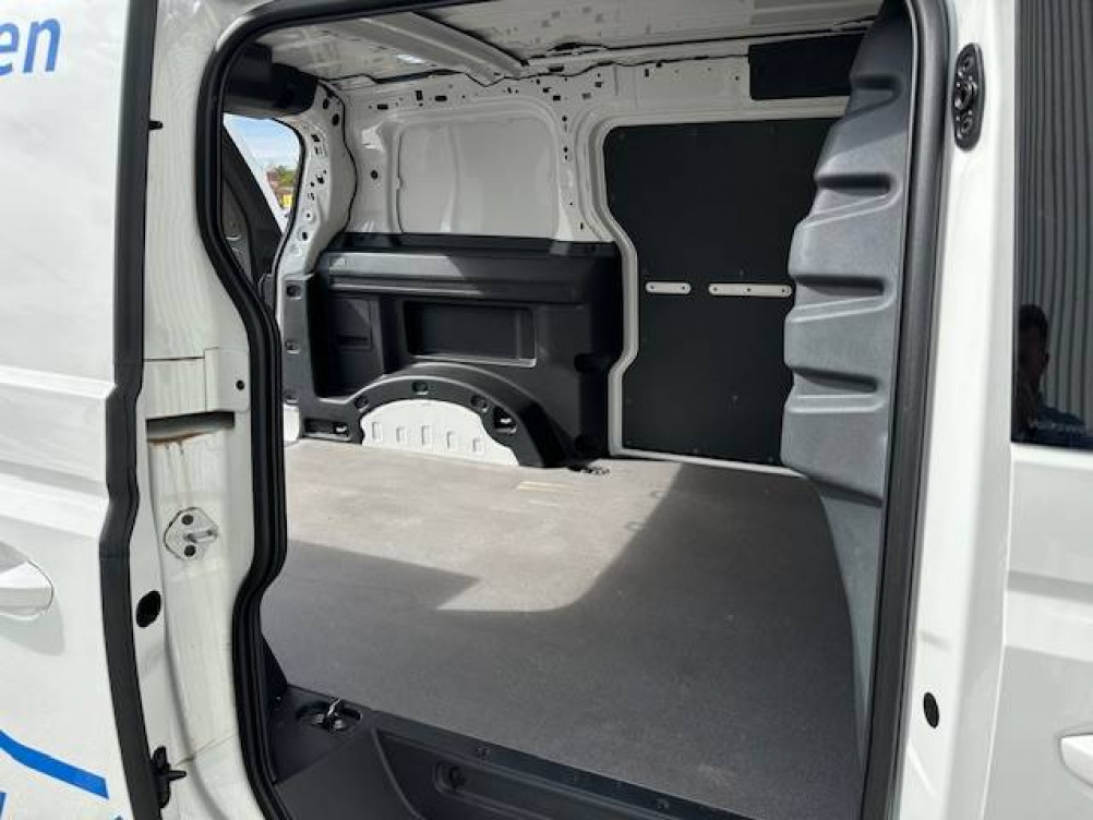 Acheter Volkswagen ID. Buzz Cargo ID. BUZZ CARGO 204 CH  4p neuf dans les concessions du Groupe Faurie