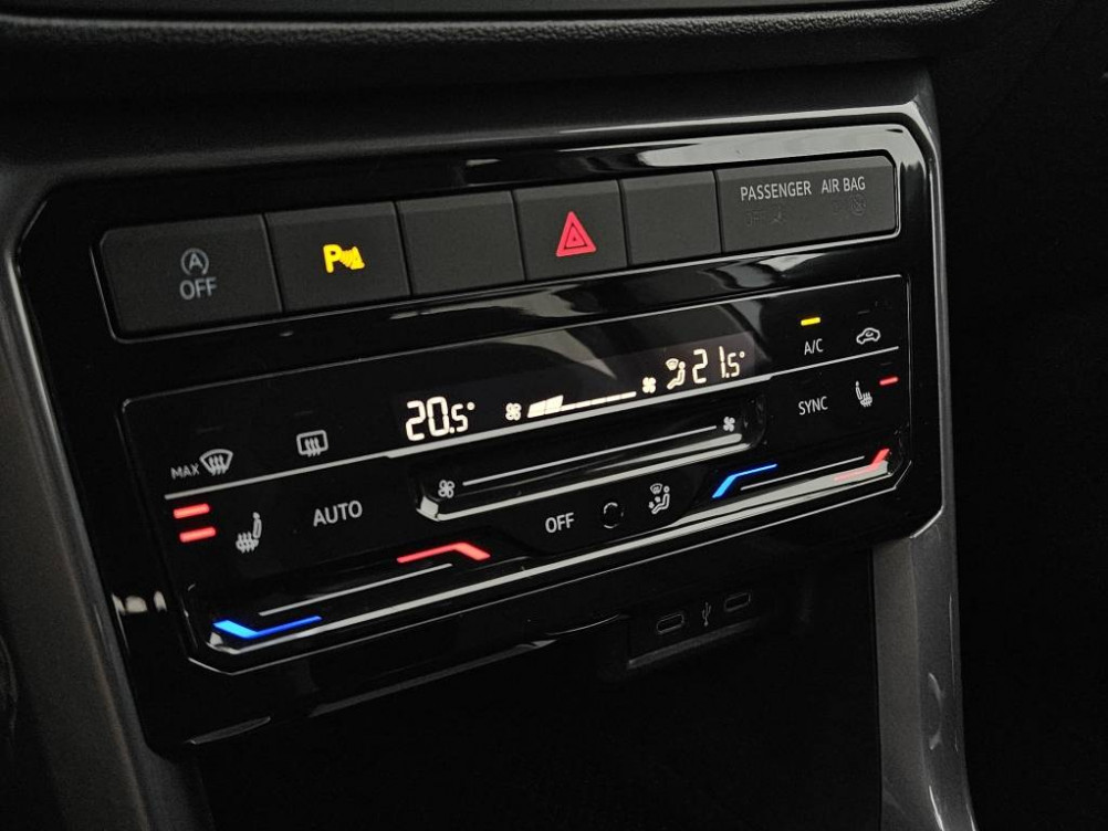 Acheter Volkswagen T-Cross T-Cross 1.0 TSI 110 Start/Stop BVM6 Carat 5p occasion dans les concessions du Groupe Faurie