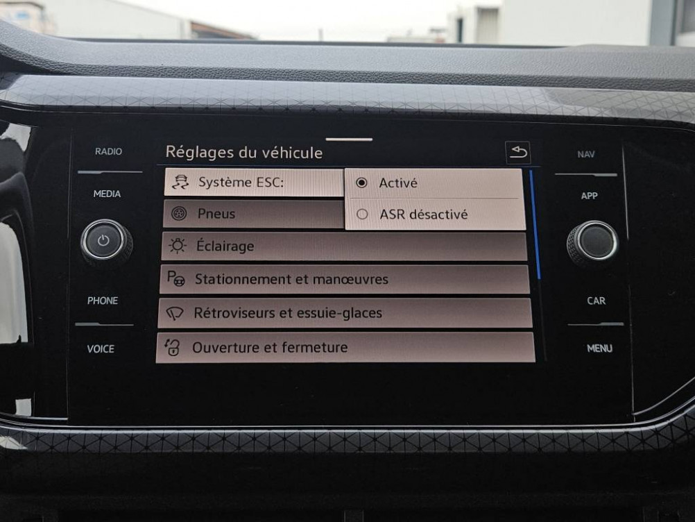 Acheter Volkswagen T-Cross T-Cross 1.0 TSI 110 Start/Stop BVM6 Carat 5p occasion dans les concessions du Groupe Faurie