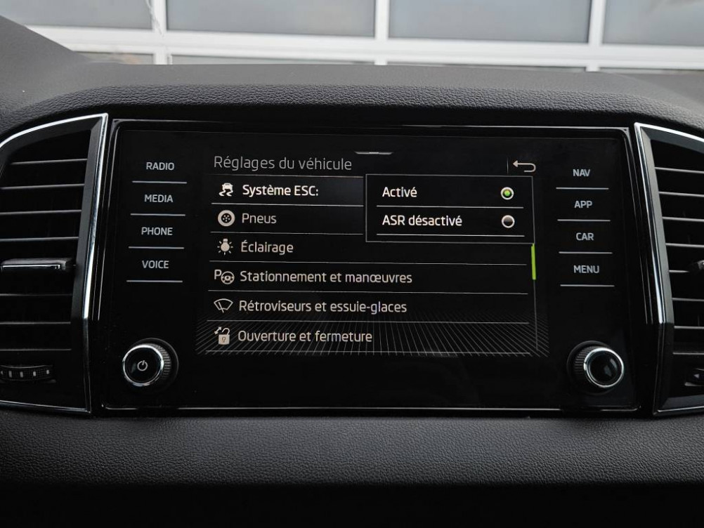 Acheter Skoda Karoq Karoq 2.0 TDI 116 ch SCR DSG7 Business 5p occasion dans les concessions du Groupe Faurie