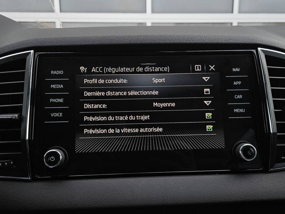 Acheter Skoda Karoq Karoq 2.0 TDI 116 ch SCR DSG7 Business 5p occasion dans les concessions du Groupe Faurie