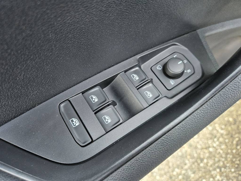 Acheter Skoda Karoq Karoq 2.0 TDI 116 ch SCR DSG7 Business 5p occasion dans les concessions du Groupe Faurie