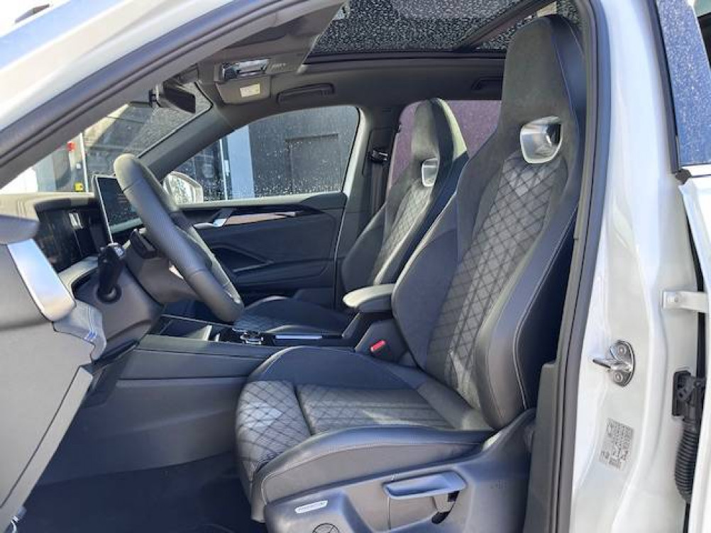 Acheter Volkswagen Tayron Tayron 1.5 eHybrid 204ch DSG6 5pl R-Line Exclusive 5p neuf dans les concessions du Groupe Faurie