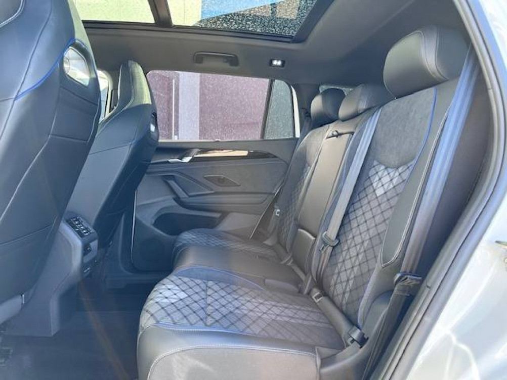 Acheter Volkswagen Tayron Tayron 1.5 eHybrid 204ch DSG6 5pl R-Line Exclusive 5p neuf dans les concessions du Groupe Faurie