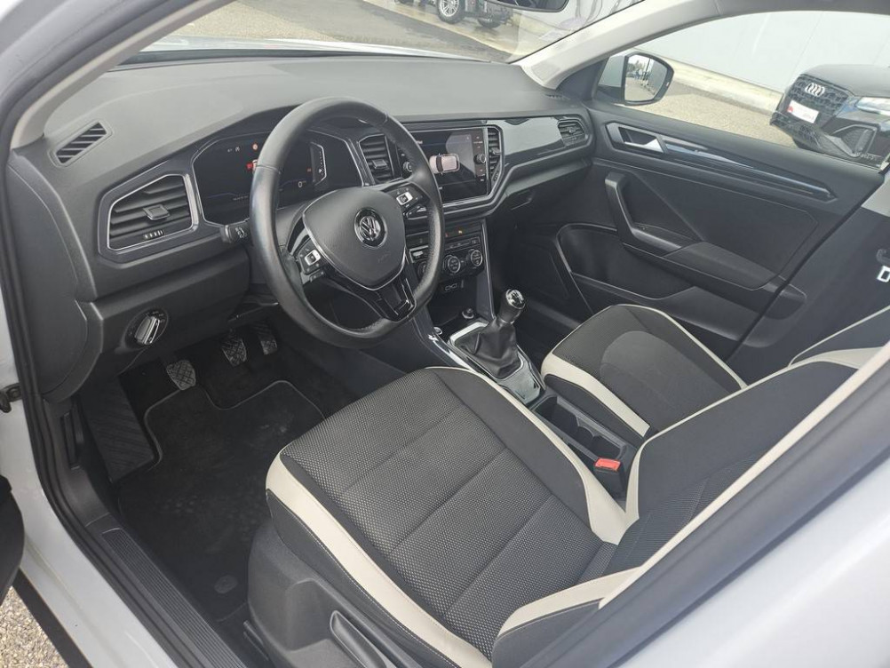 Acheter Volkswagen T-Roc T-Roc 1.5 TSI 150 EVO Start/Stop BVM6 Carat 5p occasion dans les concessions du Groupe Faurie