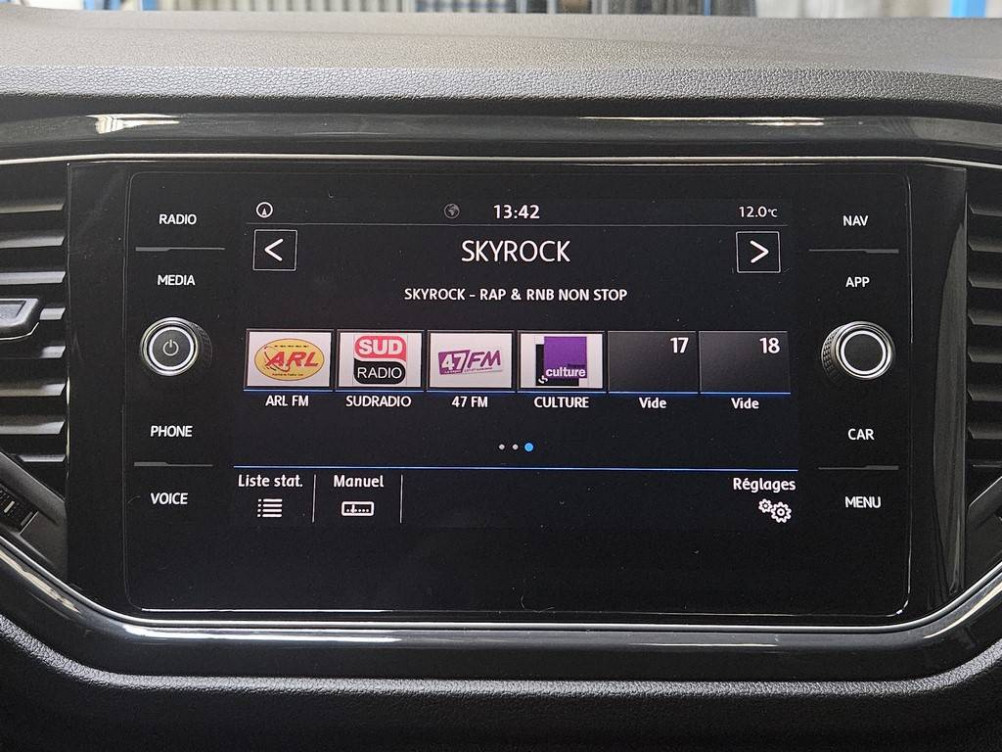 Acheter Volkswagen T-Roc T-Roc 1.5 TSI 150 EVO Start/Stop BVM6 Carat 5p occasion dans les concessions du Groupe Faurie