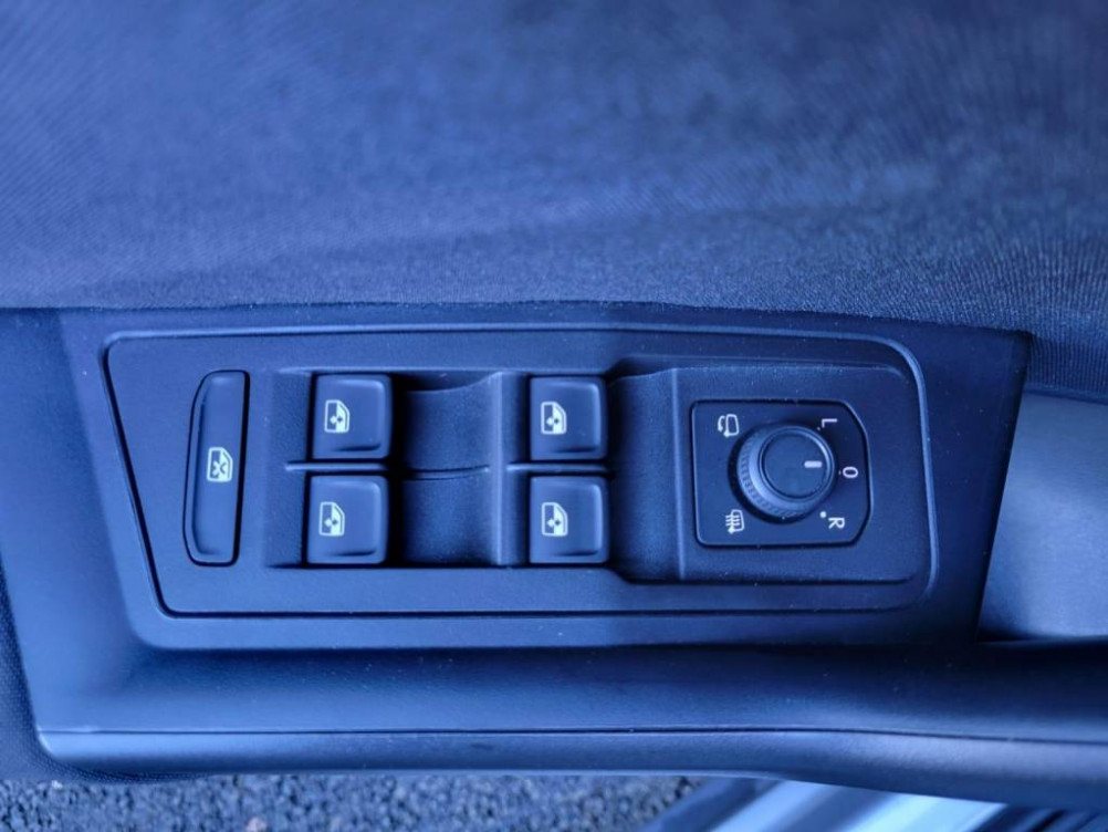 Acheter Volkswagen T-Roc T-Roc 1.0 TSI 116 Start/Stop BVM6 VW Edition 5p occasion dans les concessions du Groupe Faurie