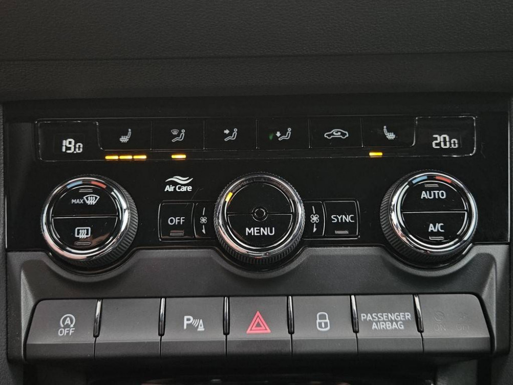 Acheter Skoda Karoq Karoq 2.0 TDI 116 ch SCR DSG7 Sportline 5p occasion dans les concessions du Groupe Faurie
