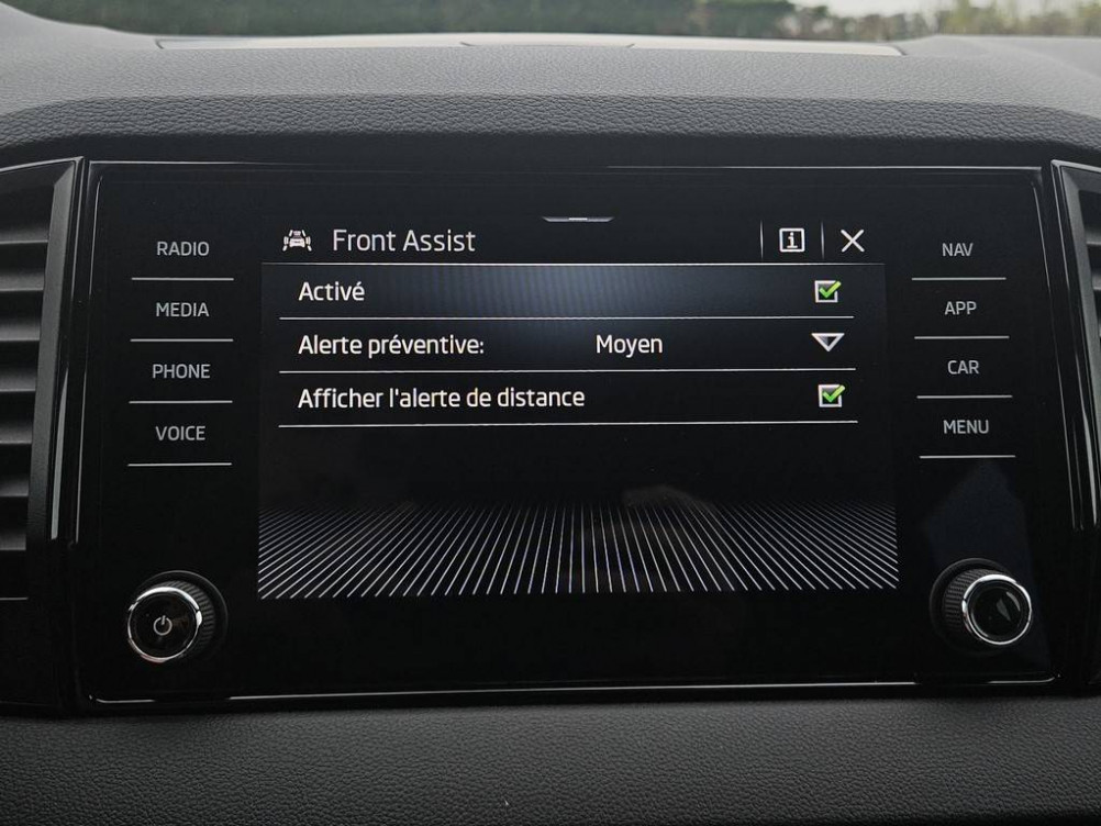 Acheter Skoda Karoq Karoq 2.0 TDI 116 ch SCR DSG7 Sportline 5p occasion dans les concessions du Groupe Faurie