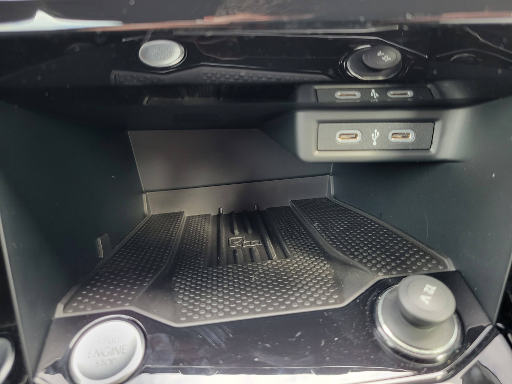 Acheter Volkswagen T-Roc T-Roc Cabriolet 1.5 TSI EVO2 150 Start/Stop DSG7 R-Line 2p neuf dans les concessions du Groupe Faurie