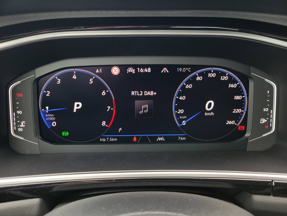 Acheter Volkswagen T-Roc T-Roc Cabriolet 1.5 TSI EVO2 150 Start/Stop DSG7 R-Line 2p neuf dans les concessions du Groupe Faurie