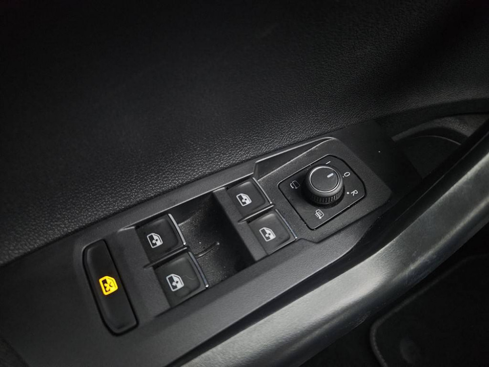 Acheter Volkswagen Polo Polo 1.0 TSI 116 S&S DSG7 R-Line 5p occasion dans les concessions du Groupe Faurie