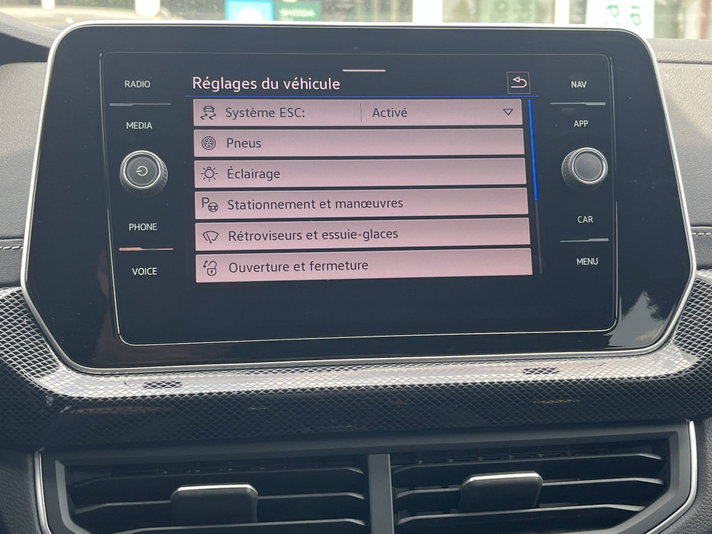Acheter Volkswagen T-Cross T-Cross 1.0 TSI 116 Start/Stop DSG7 R-Line 5p occasion dans les concessions du Groupe Faurie