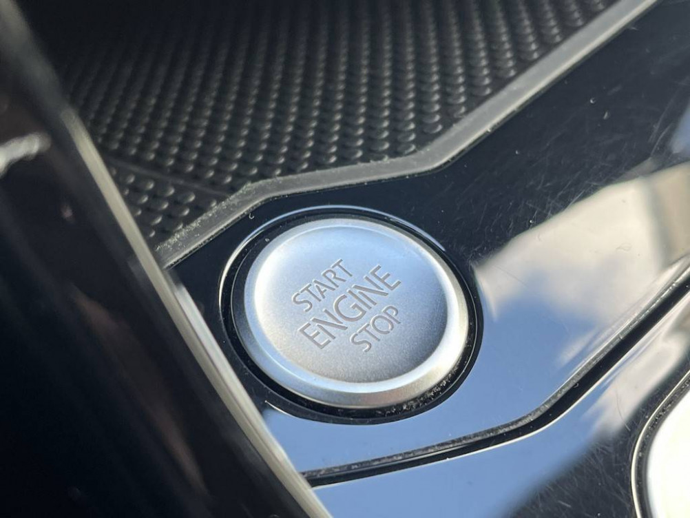 Acheter Volkswagen T-Roc T-Roc 2.0 TDI 150 Start/Stop DSG7 R-Line 5p occasion dans les concessions du Groupe Faurie