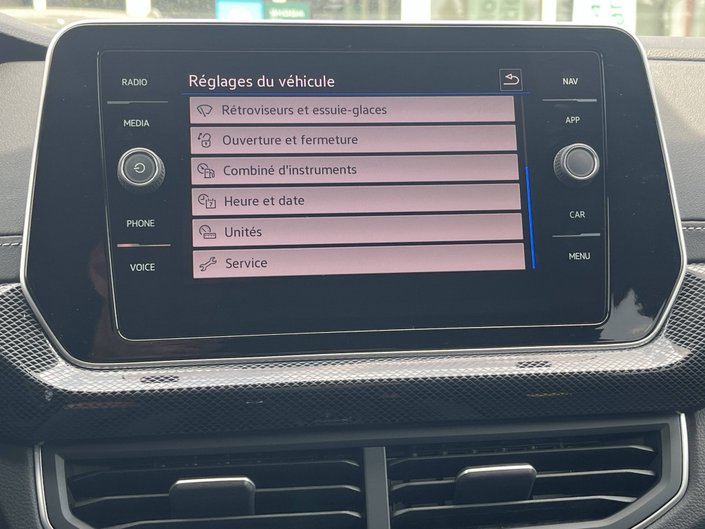 Acheter Volkswagen T-Cross T-Cross 1.0 TSI 116 Start/Stop DSG7 R-Line 5p occasion dans les concessions du Groupe Faurie