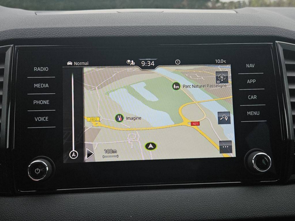 Acheter Skoda Karoq Karoq 2.0 TDI 116 ch SCR DSG7 Sportline 5p occasion dans les concessions du Groupe Faurie