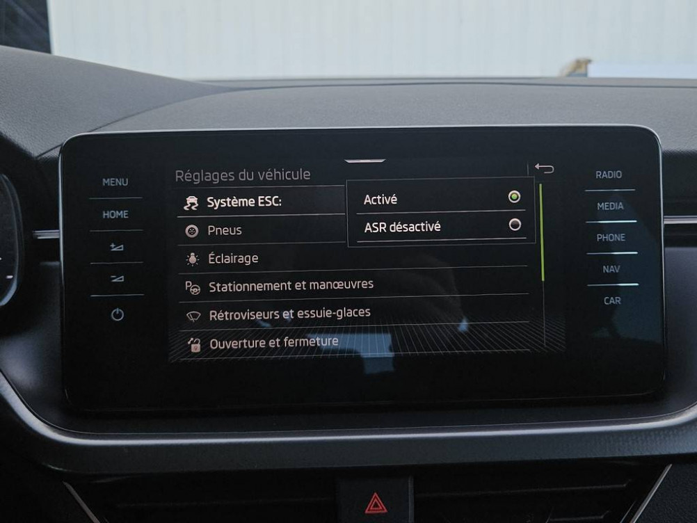 Acheter Skoda Kamiq Kamiq 1.0 TSI 116 ch DSG7 Style 5p occasion dans les concessions du Groupe Faurie