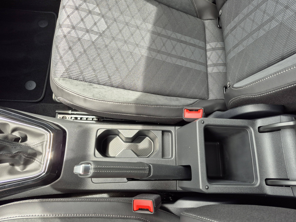 Acheter Volkswagen T-Cross T-Cross 1.0 TSI 116 Start/Stop DSG7 R-Line Edition 5p neuf dans les concessions du Groupe Faurie