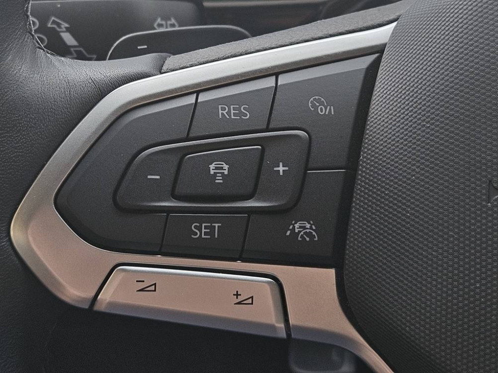 Acheter Volkswagen Polo Polo 1.0 TSI 116 S&S DSG7 R-Line 5p occasion dans les concessions du Groupe Faurie
