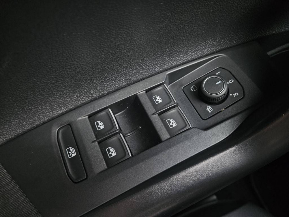 Acheter Volkswagen Polo Polo 1.0 TSI 116 S&S DSG7 R-Line 5p occasion dans les concessions du Groupe Faurie