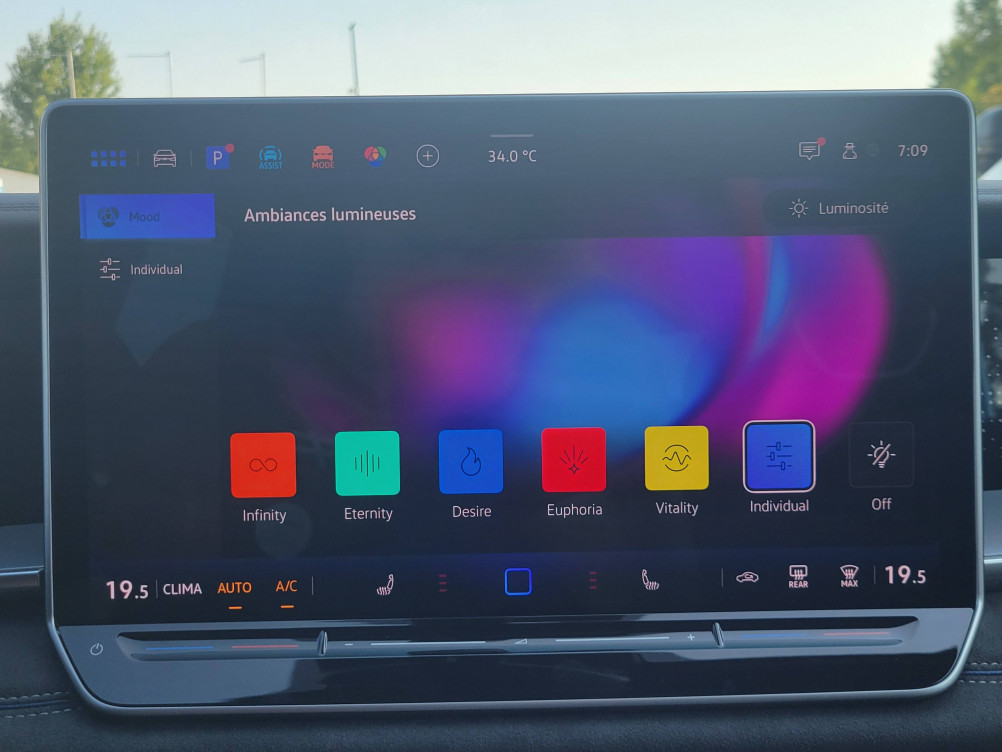 Acheter Volkswagen Tayron Tayron 1.5 eTSI 150ch DSG7 7pl R-Line Edition 5p neuf dans les concessions du Groupe Faurie