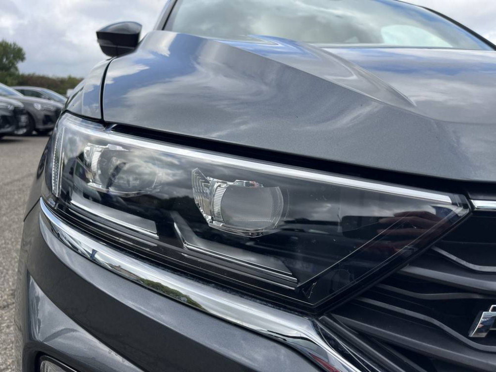Acheter Volkswagen T-Roc T-Roc 2.0 TDI 150 Start/Stop DSG7 Carat Exclusive 5p occasion dans les concessions du Groupe Faurie