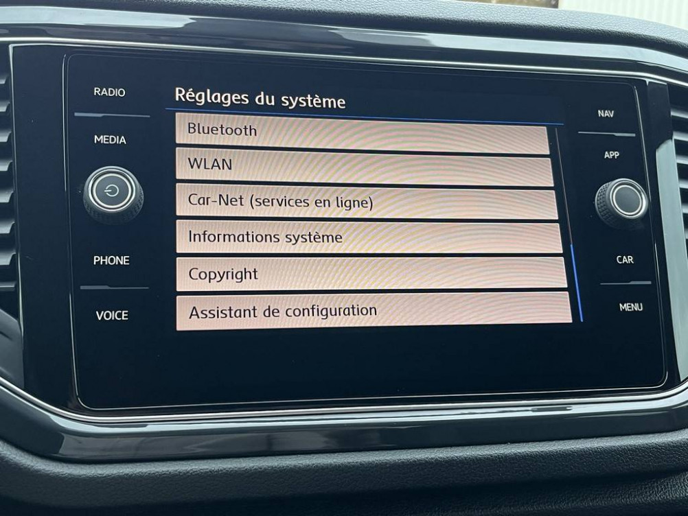 Acheter Volkswagen T-Roc T-Roc 1.5 TSI 150 EVO Start/Stop BVM6 R-Line 5p occasion dans les concessions du Groupe Faurie