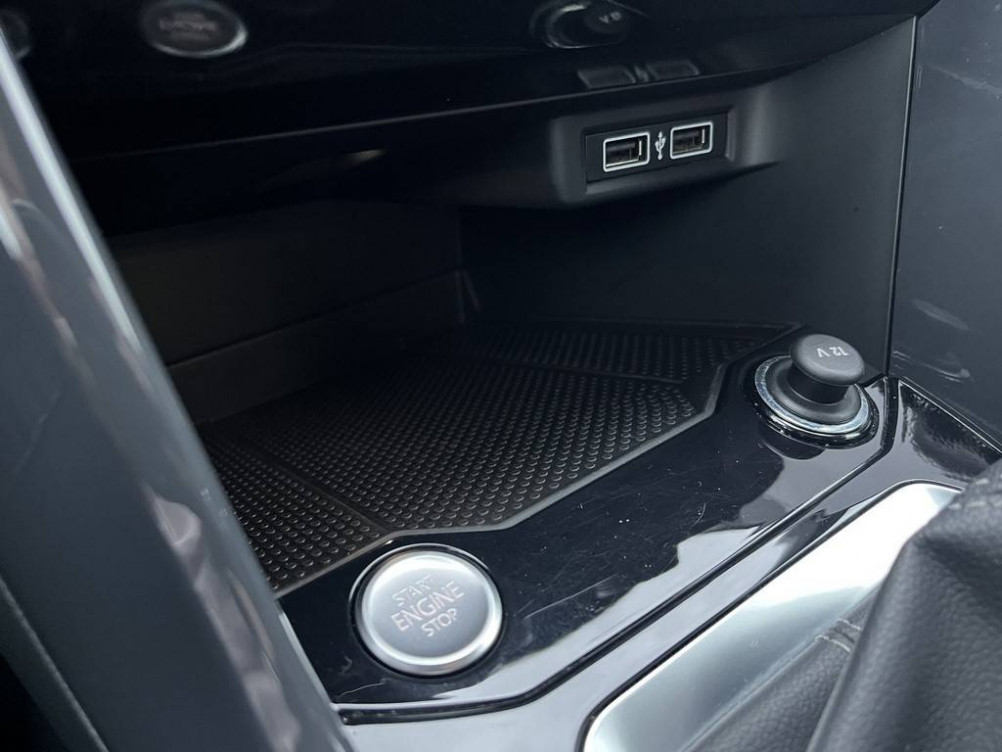 Acheter Volkswagen T-Roc T-Roc 1.5 TSI 150 EVO Start/Stop BVM6 R-Line 5p occasion dans les concessions du Groupe Faurie