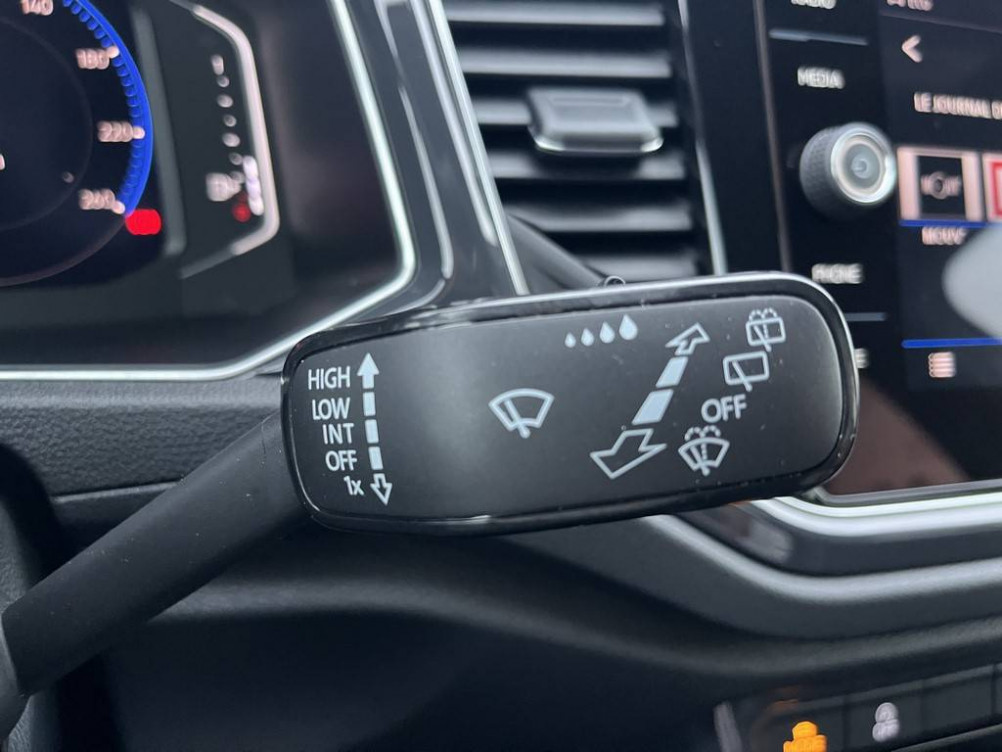 Acheter Volkswagen T-Roc T-Roc 1.5 TSI 150 EVO Start/Stop BVM6 R-Line 5p occasion dans les concessions du Groupe Faurie