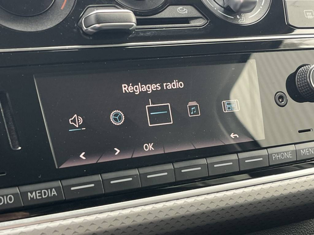 Acheter Volkswagen Up Up 1.0 65 BlueMotion Technology BVM5 Active 5p occasion dans les concessions du Groupe Faurie
