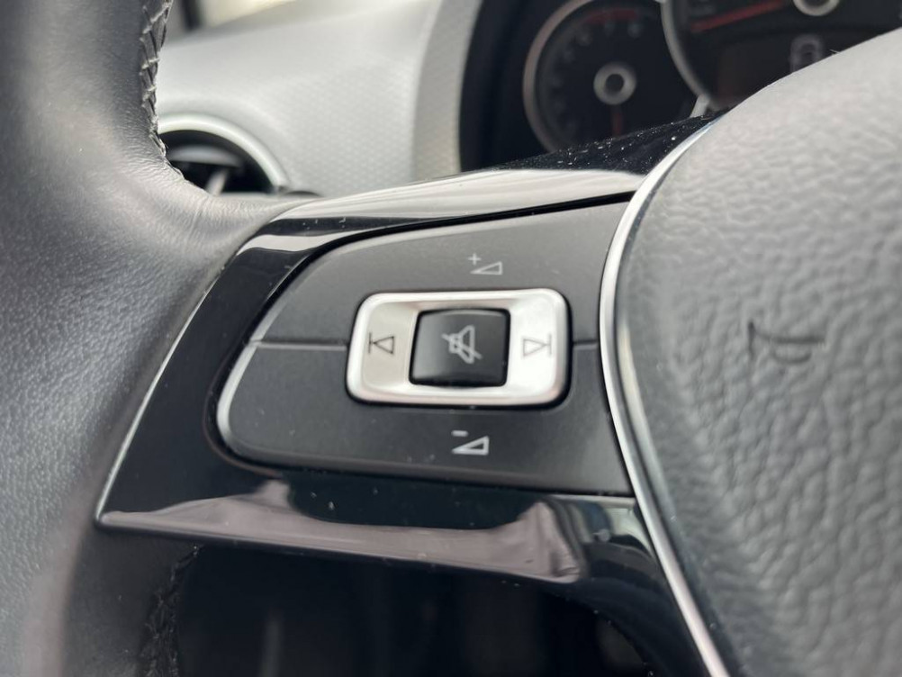 Acheter Volkswagen Up Up 1.0 65 BlueMotion Technology BVM5 Active 5p occasion dans les concessions du Groupe Faurie