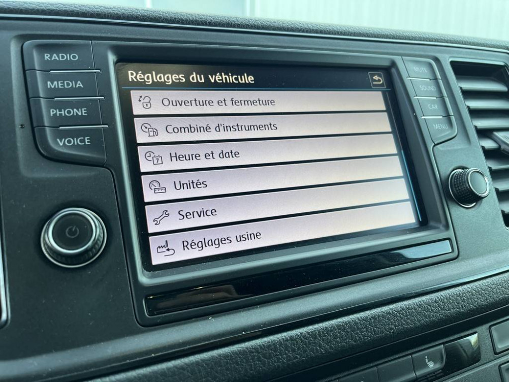 Acheter Volkswagen Crafter CRAFTER VAN 35 L3H3 2.0 TDI 140 CH BUSINESS LINE 4p occasion dans les concessions du Groupe Faurie