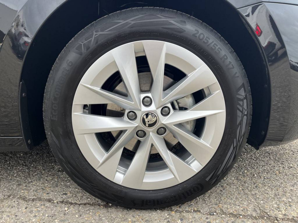 Acheter Skoda Octavia Octavia Combi 2.0 TDI 150 ch SCR DSG7 Selection 5p occasion dans les concessions du Groupe Faurie