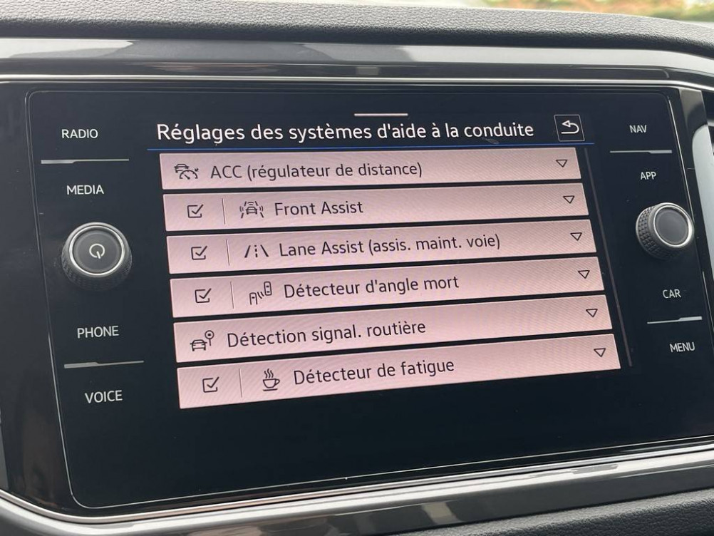 Acheter Volkswagen T-Roc T-Roc 1.5 TSI 150 EVO Start/Stop DSG7 Carat 5p occasion dans les concessions du Groupe Faurie