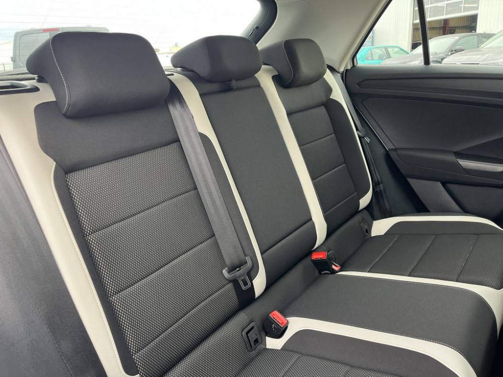 Acheter Volkswagen T-Roc T-Roc 1.5 TSI 150 EVO Start/Stop DSG7 Carat 5p occasion dans les concessions du Groupe Faurie