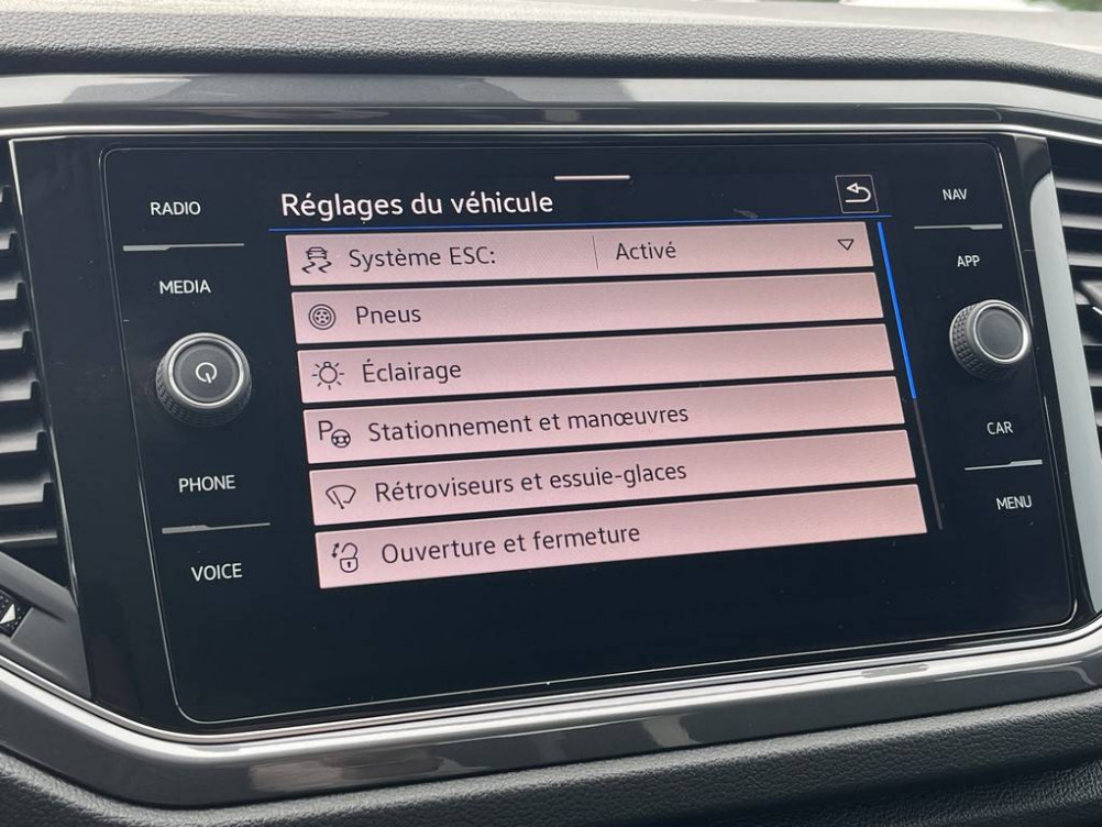 Acheter Volkswagen T-Roc T-Roc 1.5 TSI 150 EVO Start/Stop DSG7 Carat 5p occasion dans les concessions du Groupe Faurie