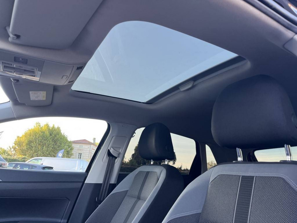 Acheter Volkswagen Polo Polo 1.0 TSI 115 S&S DSG7 R-Line 5p occasion dans les concessions du Groupe Faurie