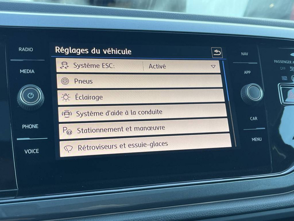 Acheter Volkswagen Polo Polo 1.0 TSI 115 S&S DSG7 R-Line 5p occasion dans les concessions du Groupe Faurie