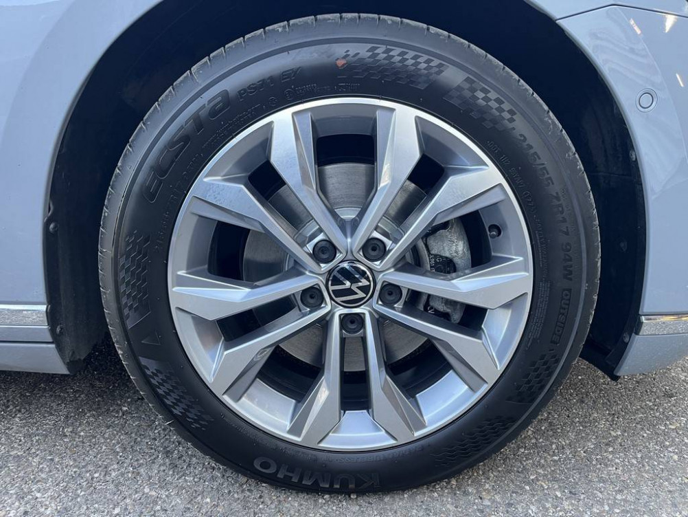 Acheter Volkswagen Passat Passat SW 2.0 TDI EVO SCR 200 DSG7 4Motion Lounge 5p occasion dans les concessions du Groupe Faurie