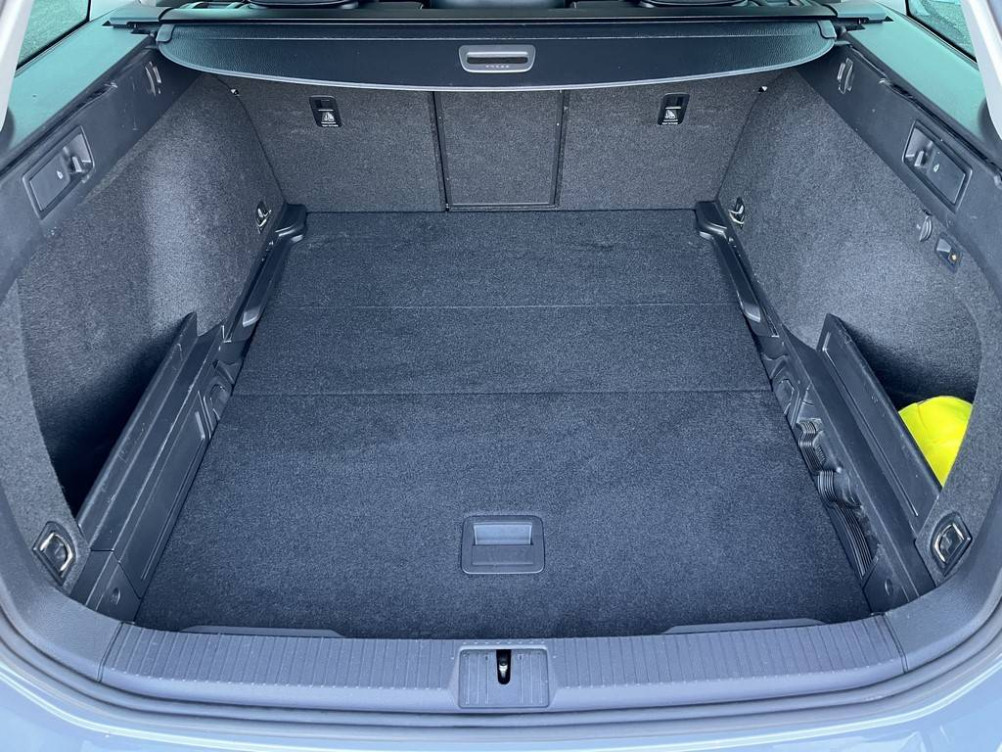 Acheter Volkswagen Passat Passat SW 2.0 TDI EVO SCR 200 DSG7 4Motion Lounge 5p occasion dans les concessions du Groupe Faurie