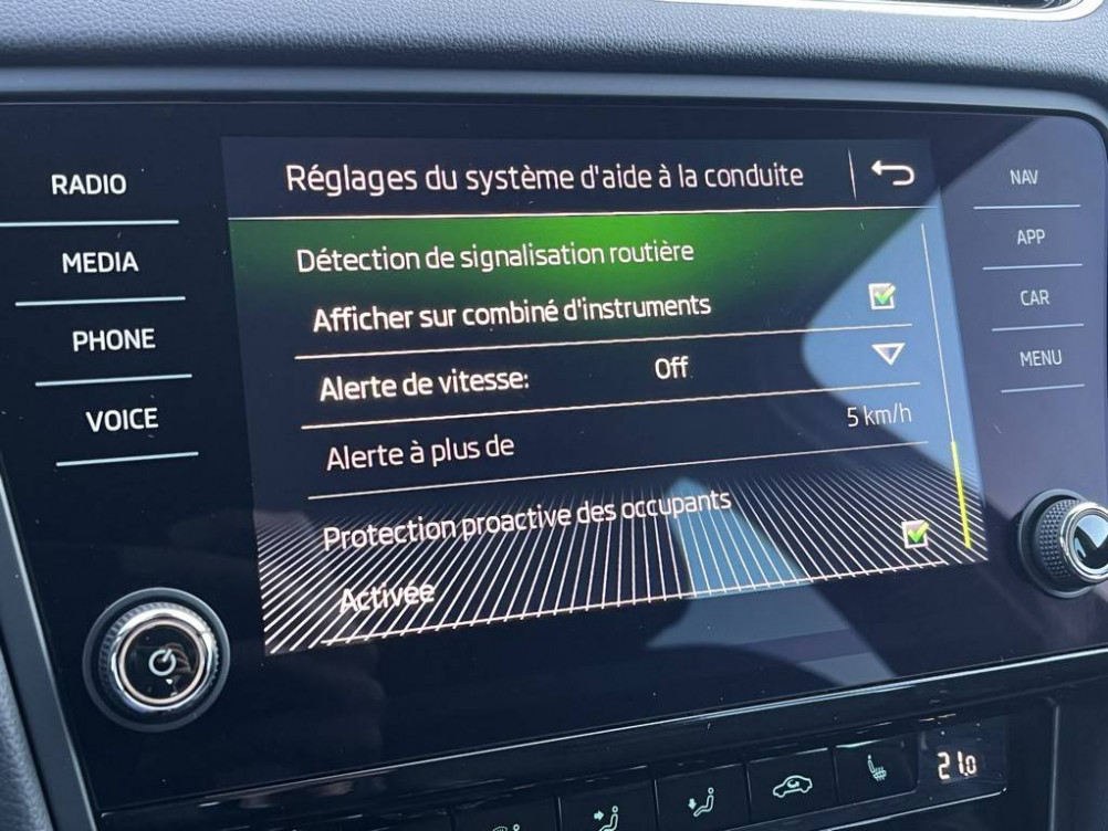 Acheter Skoda Octavia Octavia Combi 1.6 TDI 116 ch SCR FAP Style 5p occasion dans les concessions du Groupe Faurie