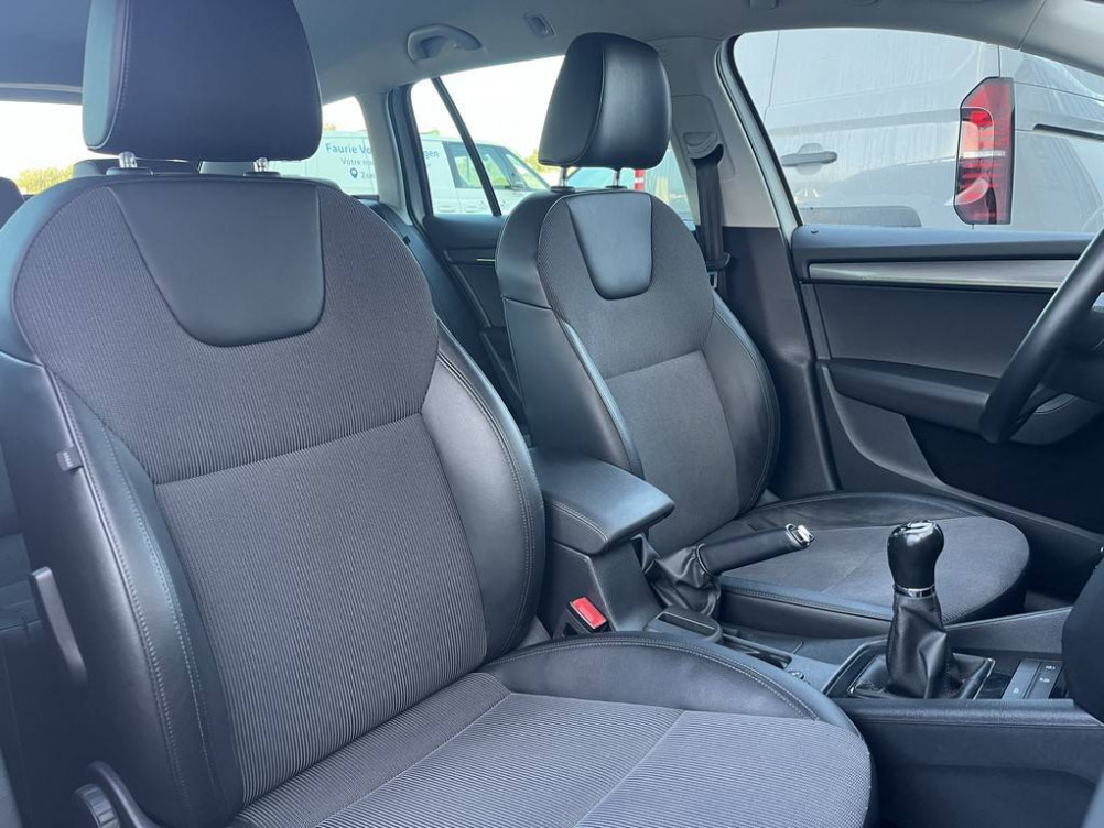 Acheter Skoda Octavia Octavia Combi 1.6 TDI 116 ch SCR FAP Style 5p occasion dans les concessions du Groupe Faurie