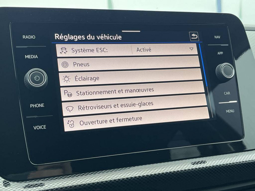 Acheter Volkswagen T-Cross T-Cross 1.0 TSI 116 Start/Stop DSG7 VW Edition 5p occasion dans les concessions du Groupe Faurie