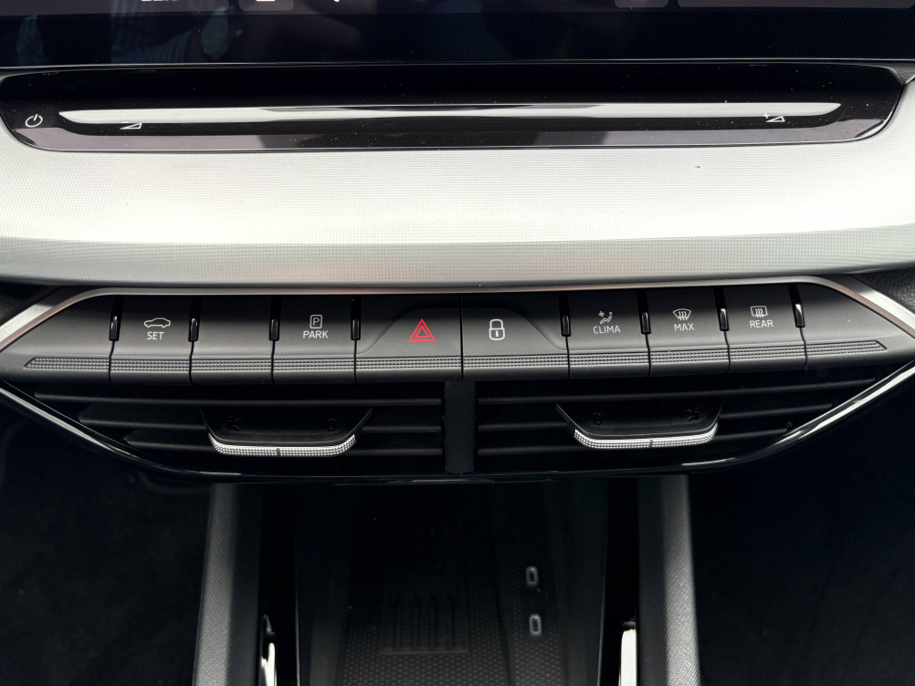 Acheter Skoda Octavia Octavia Combi 2.0 TDI 150 ch SCR DSG7 Selection 5p neuf dans les concessions du Groupe Faurie