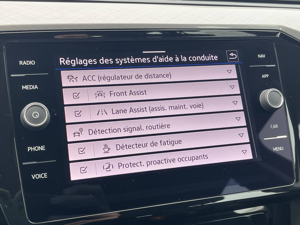 Acheter Volkswagen Passat Passat SW 2.0 TDI EVO 150 DSG7 Business 5p occasion dans les concessions du Groupe Faurie
