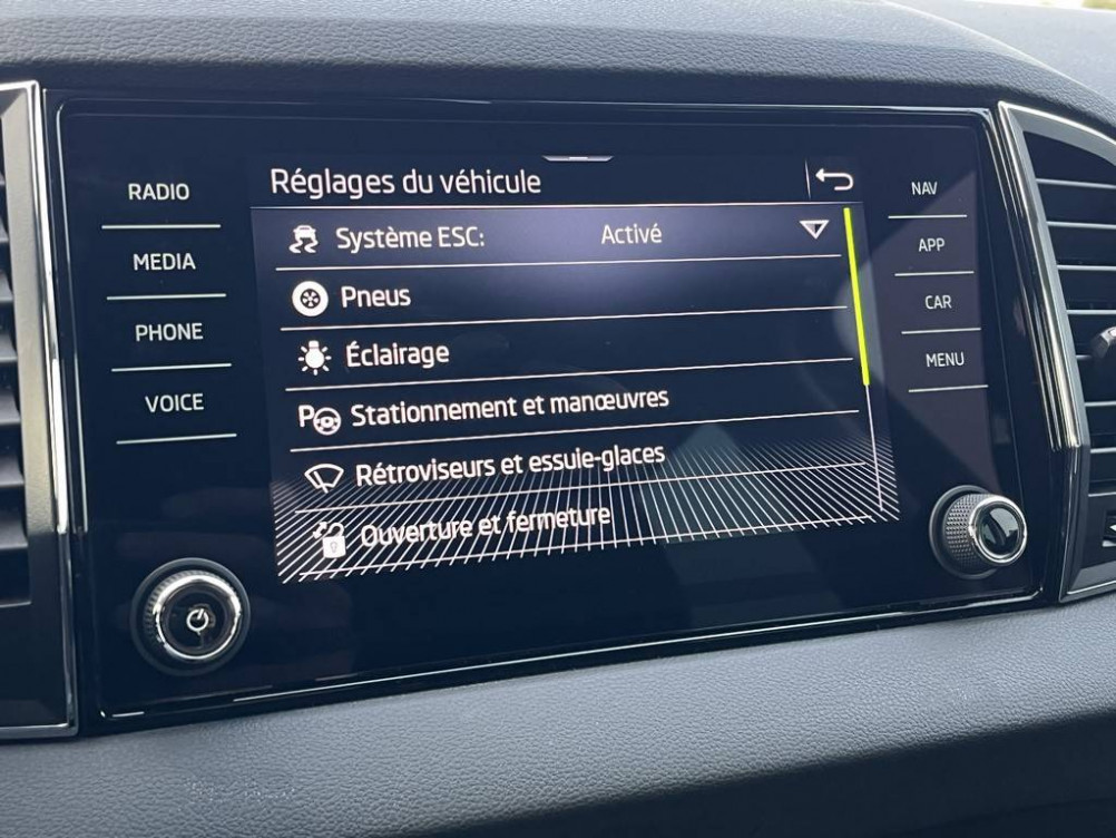 Acheter Skoda Karoq Karoq 2.0 TDI 116 ch SCR DSG7 Business 5p occasion dans les concessions du Groupe Faurie