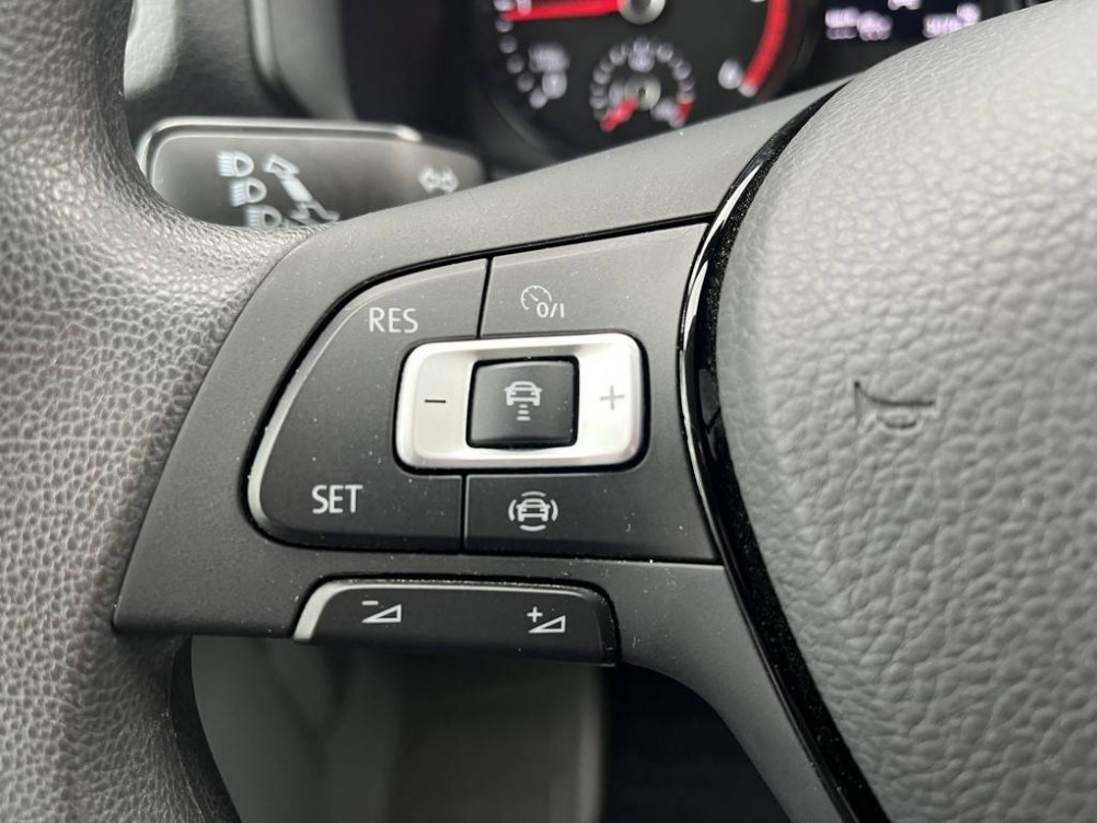 Acheter Volkswagen Crafter CRAFTER VAN 35 L3H3 2.0 TDI 140 CH BVA BUSINESS 4p occasion dans les concessions du Groupe Faurie